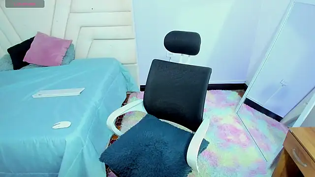 Red-april online show from February 2026 02:05:01 PM