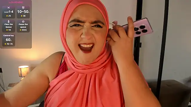 HijabiMilff online show from May 2026 03:53:01 PM