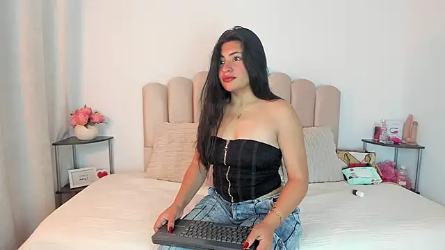 celeste z online show from February 2026 11:55:01 AM