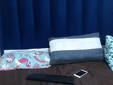 Snapshot of WilloWet chatting on February 2026 04:38:02 PM WilloWet online show from February 2026 04:38:02 PM