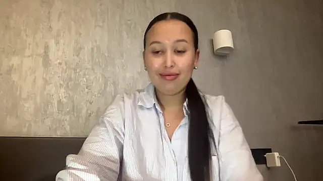 Snapshot of Dana_005 chatting on March 2026 08:15:01 PM Dana 005 online show from March 2026 08:15:01 PM