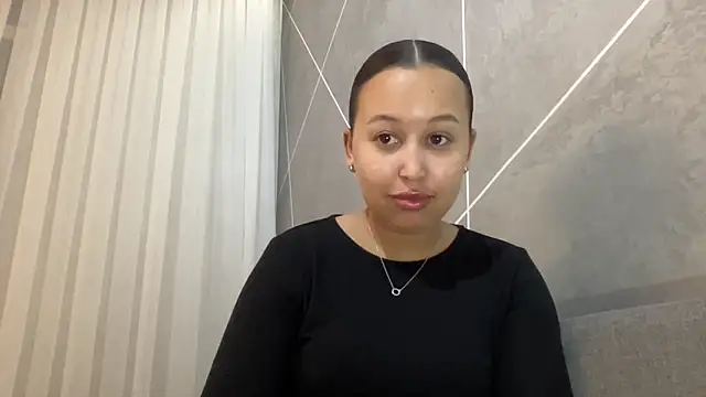 Dana 005 online show from May 2026 09:09:02 PM