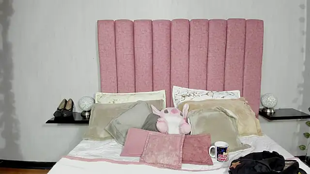 JennieRider online show from July 2026 08:00:02 PM