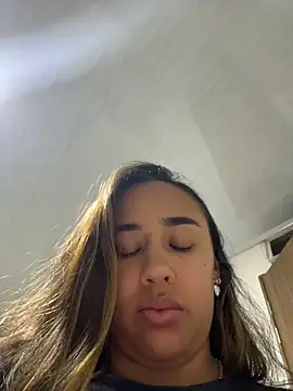 Eyssha online show from March 2026 03:45:02 AM