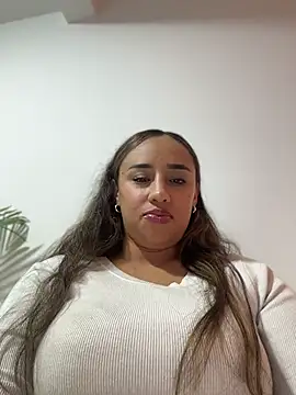Eyssha online show from May 2026 02:30:01 AM