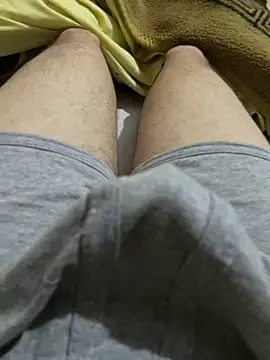 comokalii online show from February 2026 09:58:01 PM