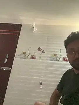 SteamyWave37 online show from February 2026 07:53:01 AM