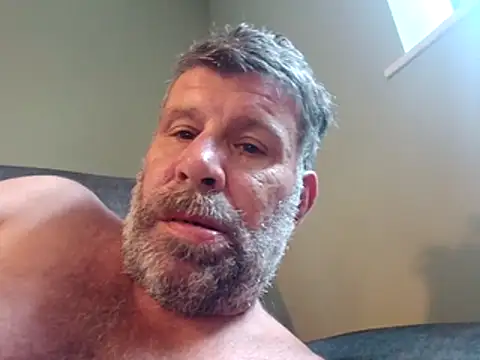 stud2512 online show from May 2026 05:17:02 PM