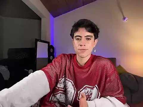 Stolas ying online show from March 2026 04:20:01 AM