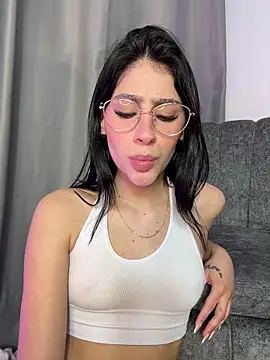 Dasha Be online show from April 2026 08:57:02 PM