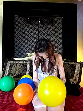 Snapshot of PhoenixStarXO chatting on April 2026 12:53:01 AM PhoenixStarXO online show from April 2026 12:53:01 AM