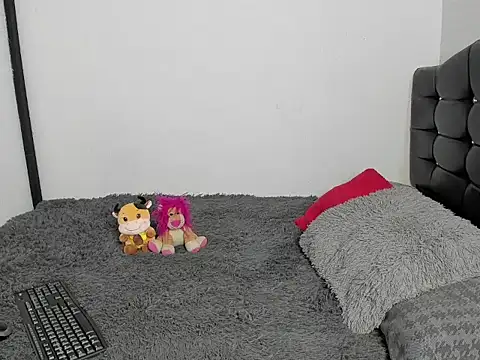 LatinaQueen23 online show from March 2026 01:59:02 PM