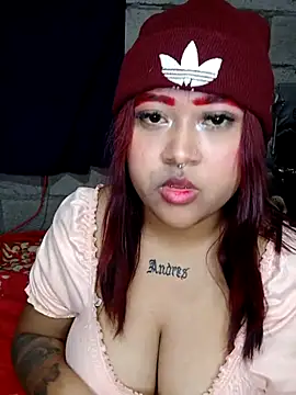 Snapshot of la_rojita chatting on February 2026 10:30:02 PM la rojita online show from February 2026 10:30:02 PM