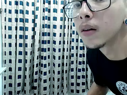 Snapshot of axel_vice chatting on February 2026 08:26:01 AM axel vice online show from February 2026 08:26:01 AM