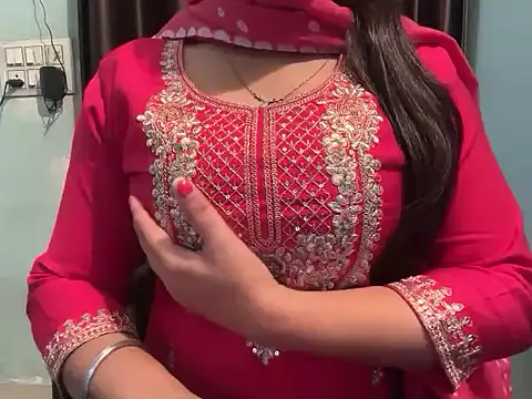 Avneet kaurr1 online show from April 2026 02:20:01 AM