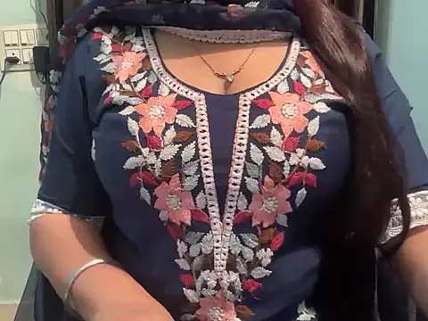 Avneet kaurr1 online show from April 2026 02:27:02 AM