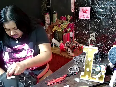 Snapshot of MistressMileenaMiami chatting on July 2026 10:56:01 PM MistressMileenaMiami online show from July 2026 10:56:01 PM