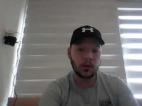 MMholland online show from February 2026 01:23:01 PM