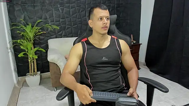 Snapshot of Alex_towerss chatting on May 2026 11:15:01 AM Alex towerss online show from May 2026 11:15:01 AM