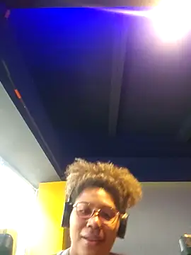 Snapshot of MarySweetieHot chatting on February 2026 03:53:01 PM MarySweetieHot online show from February 2026 03:53:01 PM