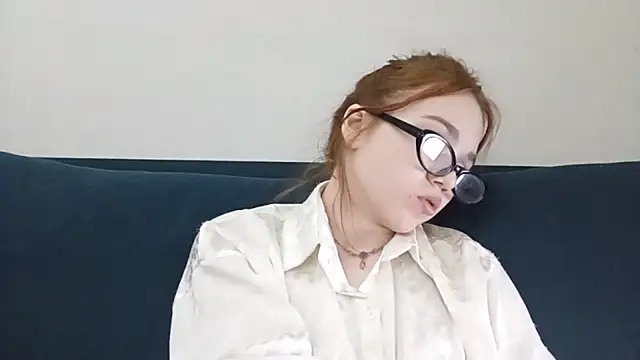 Snapshot of DizzyRina chatting on March 2026 03:17:01 PM DizzyRina online show from March 2026 03:17:01 PM