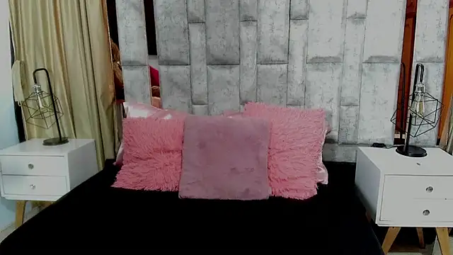 sharon noa online show from April 2026 02:07:02 PM