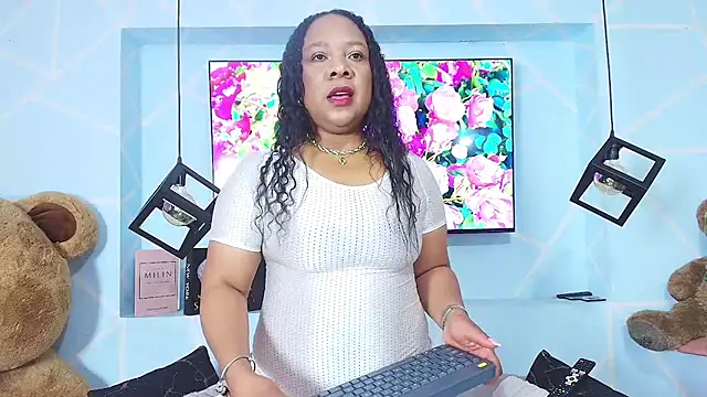 sharon noa online show from May 2026 02:25:01 PM