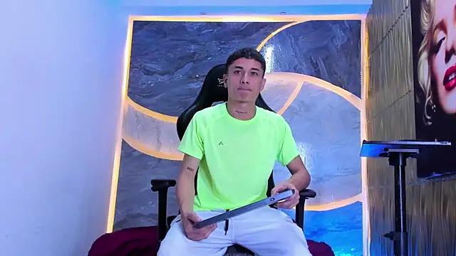 Snapshot of Matheus_Ic_ chatting on February 2026 07:56:01 PM Matheus Ic online show from February 2026 07:56:01 PM