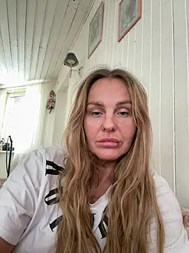 MatureQueen41 online show from February 2026 11:20:02 AM