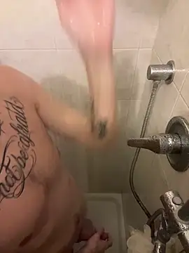 Snapshot of italianloco chatting on February 2026 07:48:01 PM italianloco online show from February 2026 07:48:01 PM