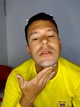 Ferrandiz23 online show from February 2026 09:13:01 PM