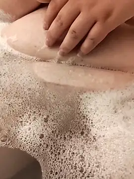 TwilledOverbite online show from April 2026 06:23:01 PM