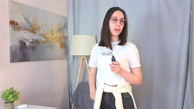 Snapshot of DoraWhitrock chatting on February 2026 05:16:02 AM DoraWhitrock online show from February 2026 05:16:02 AM