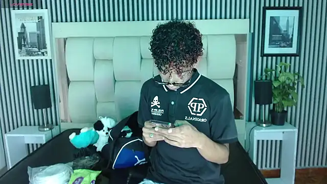 Billie Turneer online show from March 2026 10:02:02 PM