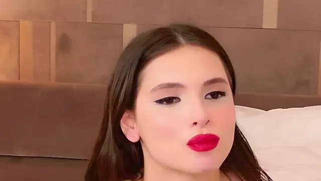 GIGI DAVS online show from May 2026 10:02:02 AM