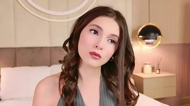 GIGI DAVS online show from June 2026 09:14:01 PM