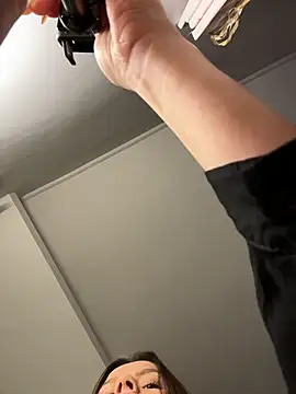 UnholyAmy online show from April 2026 07:11:02 PM