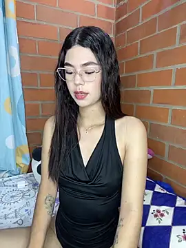 Snapshot of Nixieblaze chatting on May 2026 04:19:01 AM Nixieblaze online show from May 2026 04:19:01 AM