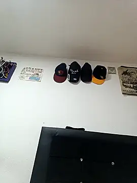 Little Sweett online show from March 2026 12:30:02 AM