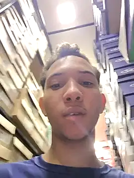 Gustavo063safado online show from February 2026 03:20:01 PM