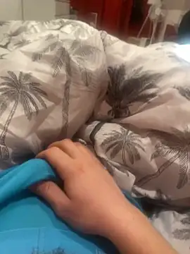 Snapshot of crustyyy1 chatting on March 2026 10:19:02 AM crustyyy1 online show from March 2026 10:19:02 AM