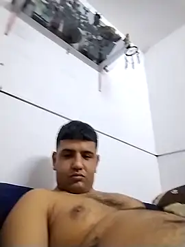 Snapshot of trox_memide21cm chatting on February 2026 09:30:01 AM trox memide21cm online show from February 2026 09:30:01 AM