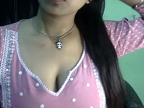 cute momo love online show from April 2026 04:22:01 AM