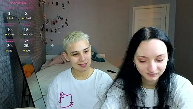 LuxuryLoverss online show from May 2026 07:13:01 AM