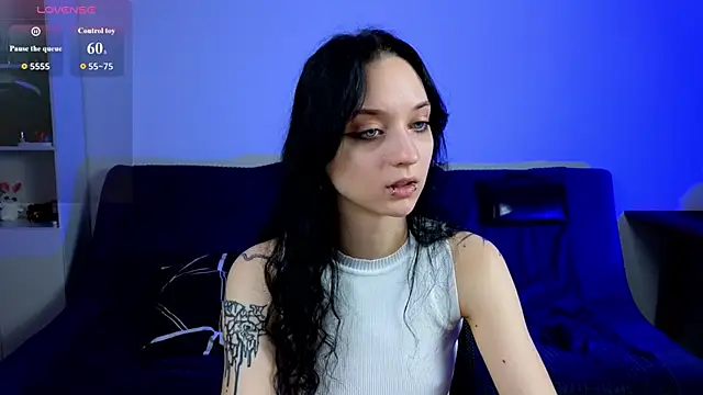 LuxuryLoverss online show from May 2026 09:05:01 AM