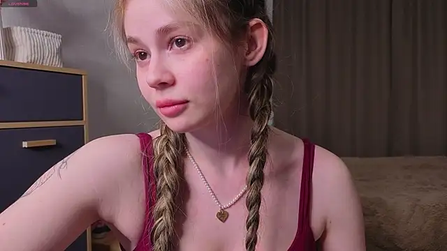 Dipamelly online show from April 2026 02:59:01 PM