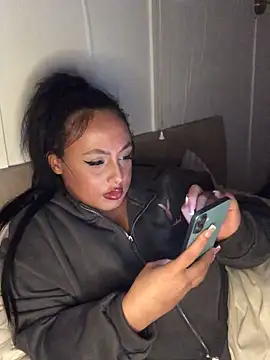 mayawesttt online show from March 2026 09:43:01 PM