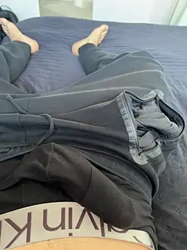 Vireontr1 online show from April 2026 09:03:02 AM