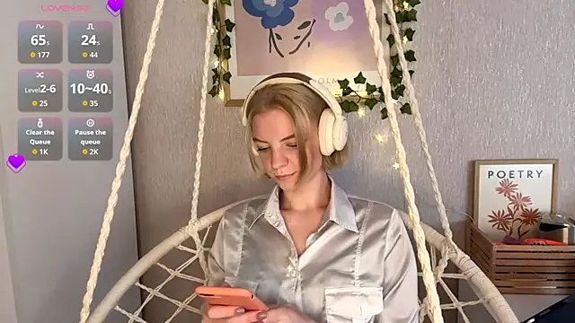 Snapshot of Marry_Sornatiko chatting on May 2026 03:19:02 PM Marry Sornatiko online show from May 2026 03:19:02 PM