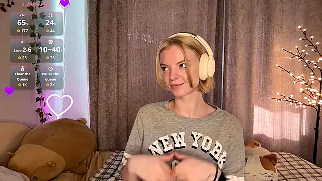Snapshot of Marry_Sornatiko chatting on May 2026 03:16:01 PM Marry Sornatiko online show from May 2026 03:16:01 PM